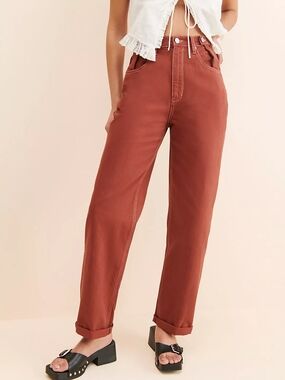 NWT Free People ZGY HI & LOOSE Rust Orange Jeans 30